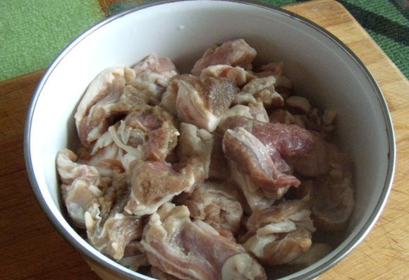 尖椒卷羊肉步骤1