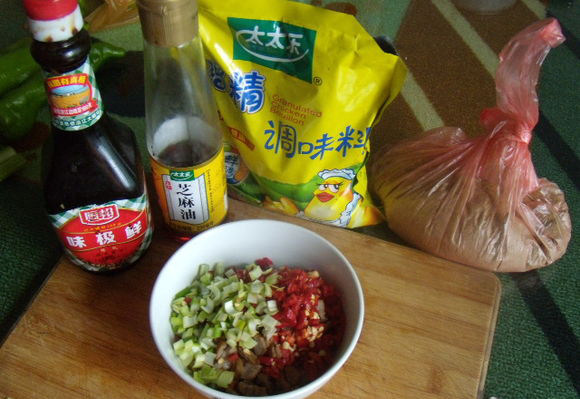 尖椒卷羊肉步骤5