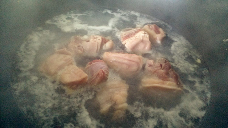 羊肉白萝卜步骤1