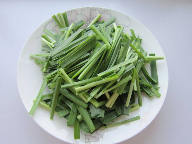 辣皮子滚肉拌面步骤5