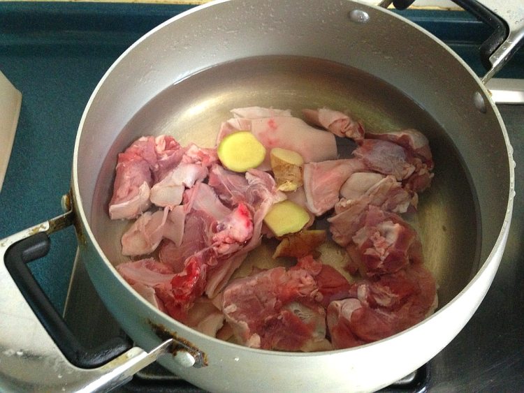 羊肉炖鸽子步骤4