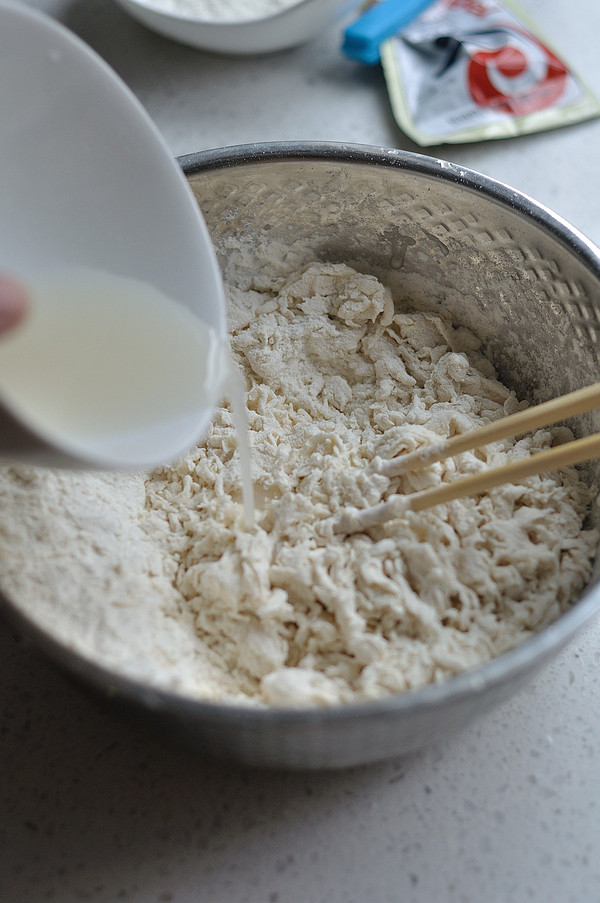 孜然羊肉火烧步骤2