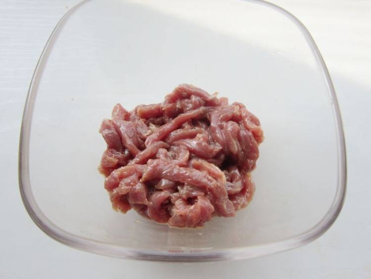 胡萝卜羊肉丝步骤5