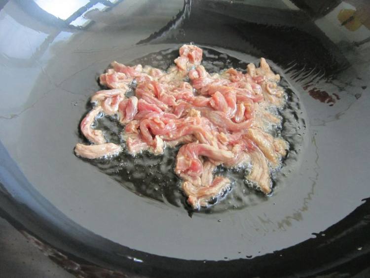 胡萝卜羊肉丝步骤6