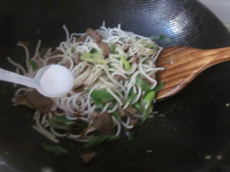 羊肉炒粉步骤7