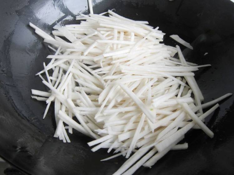 恰玛古羊肉丝步骤7