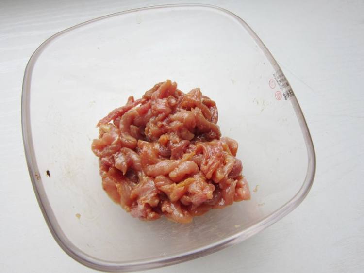 恰玛古羊肉丝步骤5