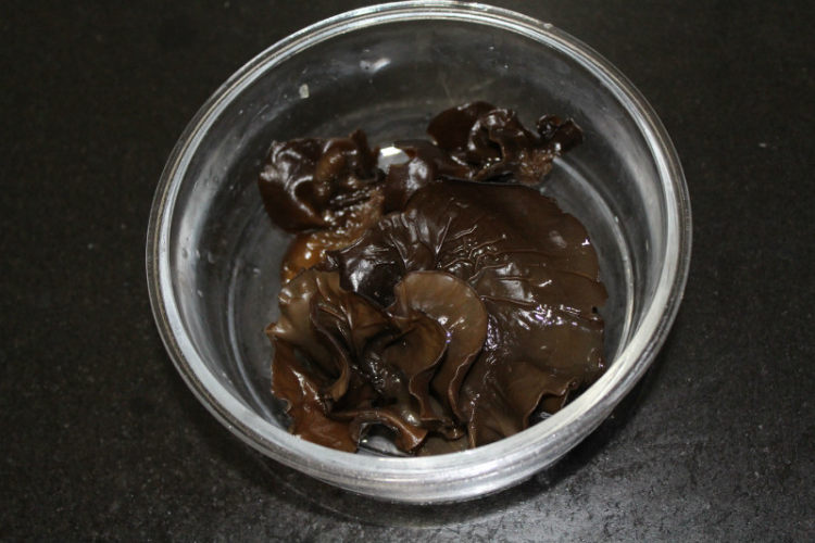 羊肉砂锅面片步骤2