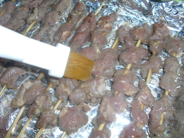 烤羊肉串步骤6