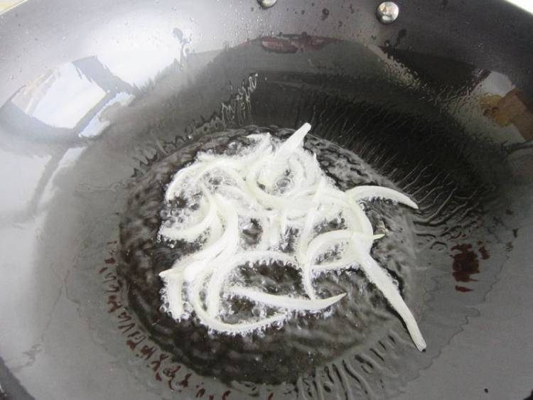 樱桃萝卜炒羊肉步骤6