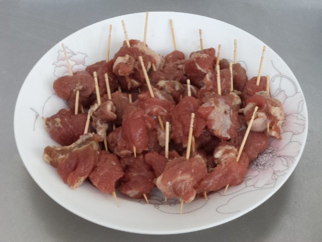 过桥牙签肉步骤4