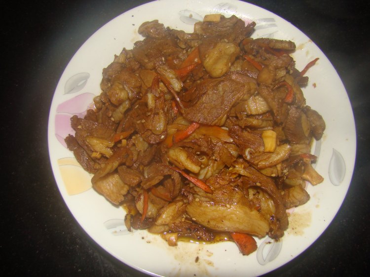 孜然羊肉片炒胡萝卜步骤10