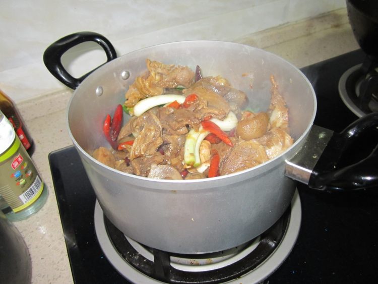 蒜瓣羊肉锅步骤9