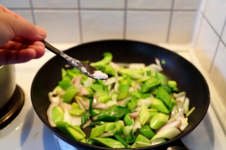 双葱爆羊肉盒饭步骤10