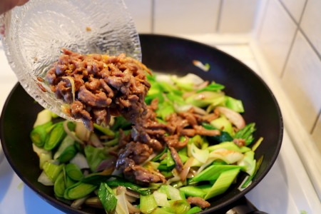 双葱爆羊肉盒饭步骤11