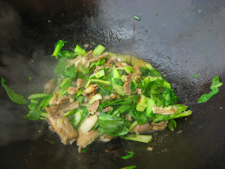 青菜炒羊肉步骤7
