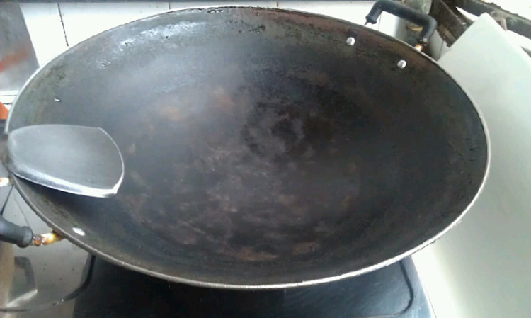 萝卜焖羊肉煲步骤3