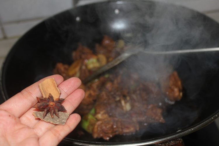 麻辣羊肉步骤9