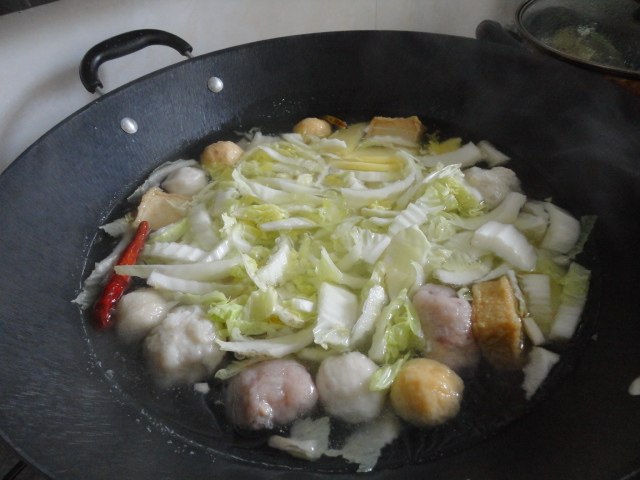 白菜鱼丸汆羊肉步骤3