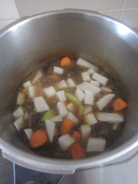 白萝卜羊肉步骤8