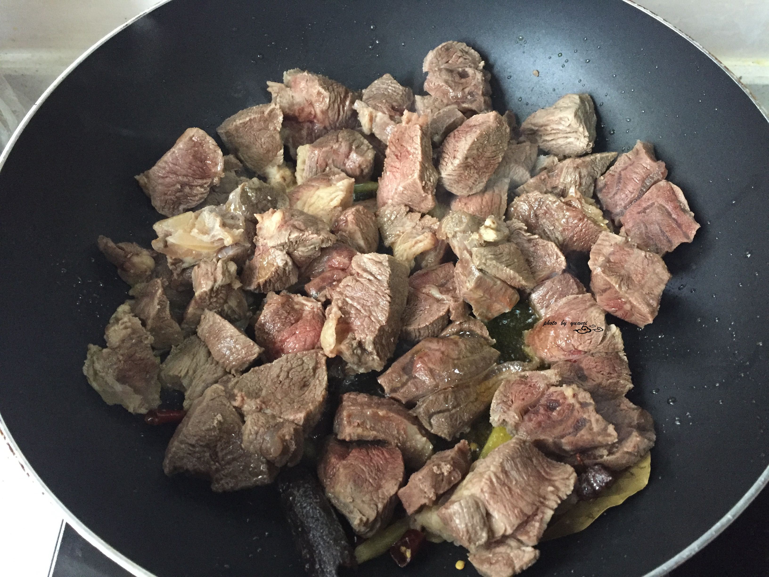 胡萝卜土豆炖牛肉步骤9
