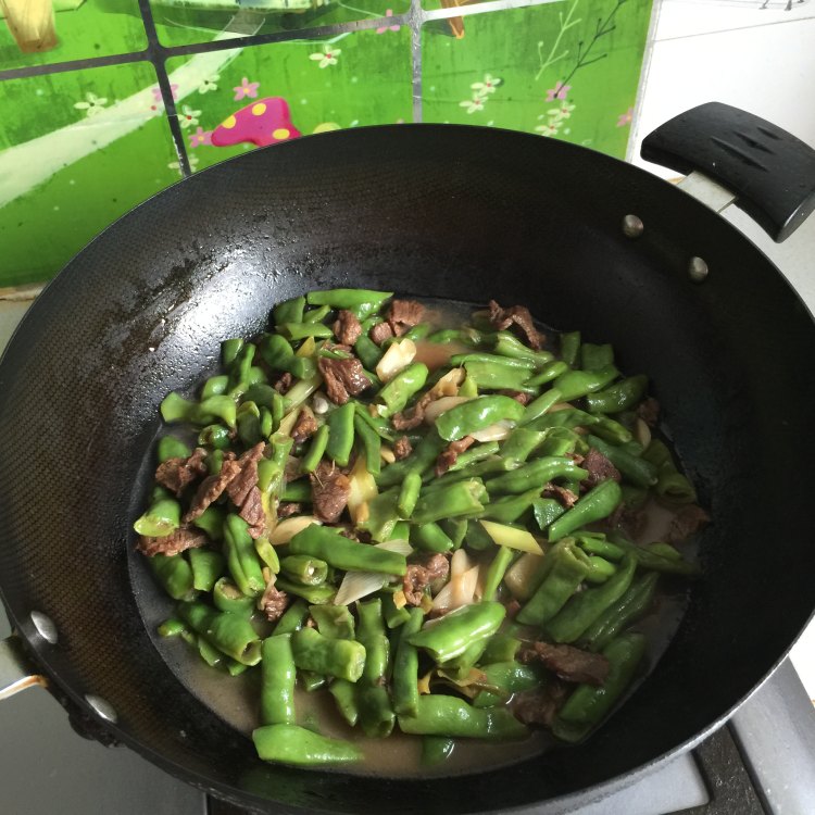 豆角牛肉焖面步骤8