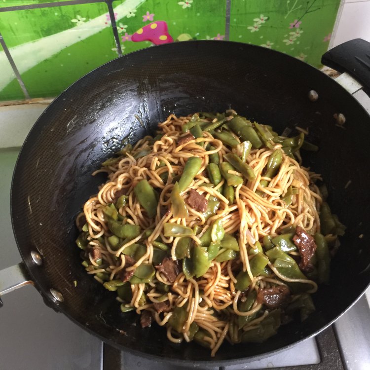 豆角牛肉焖面步骤11