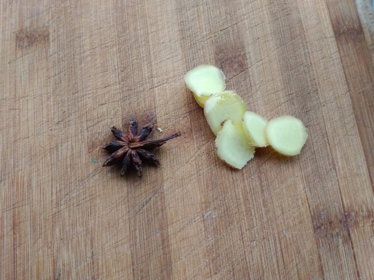猴头菇炖牛肉步骤2