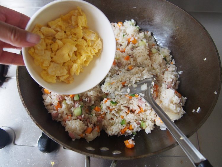 罗勒肠牛肉炒饭步骤11
