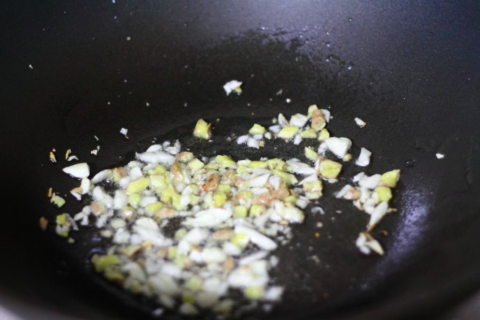 牛肉炒豇豆步骤4