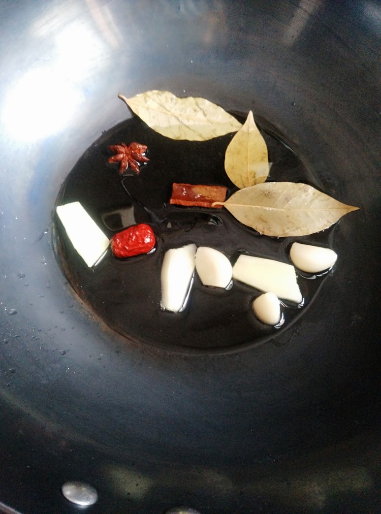 番茄炖牛肉步骤7