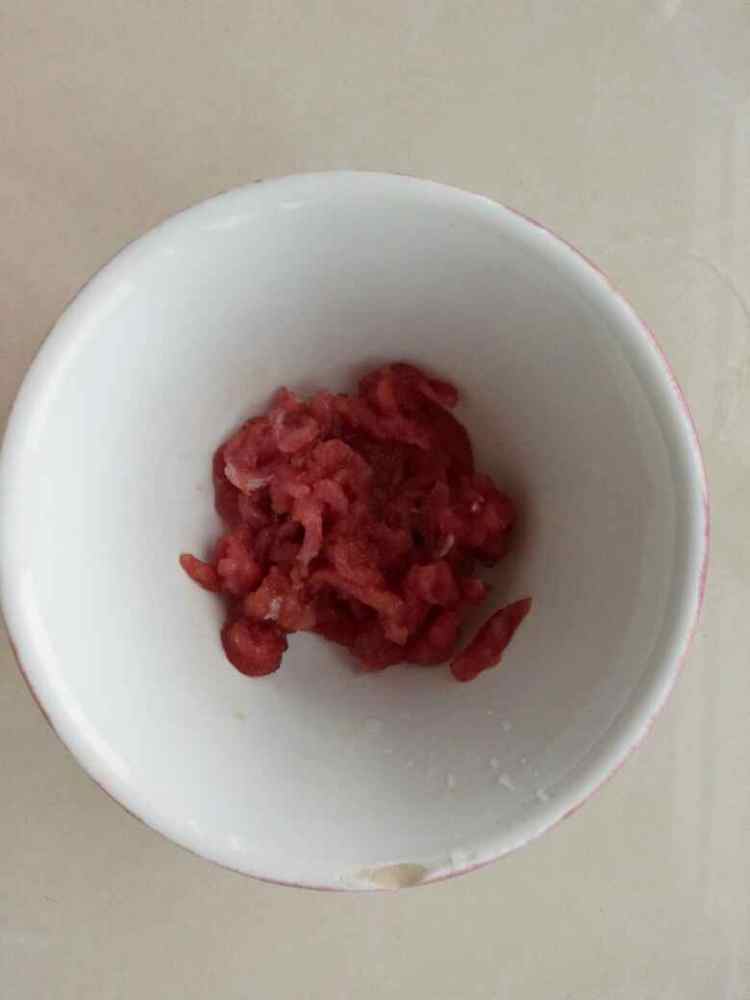 茄丁牛肉炒面条步骤2