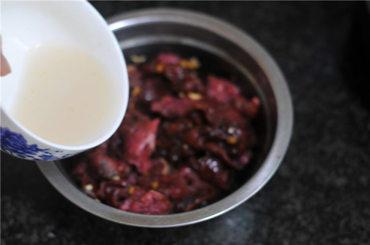 豆腐水煮牛肉片步骤1