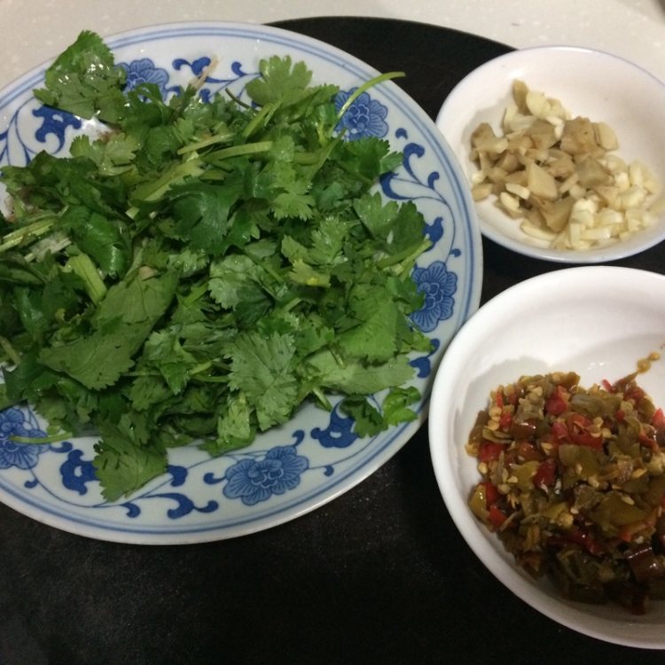 香菜牛肉末步骤5