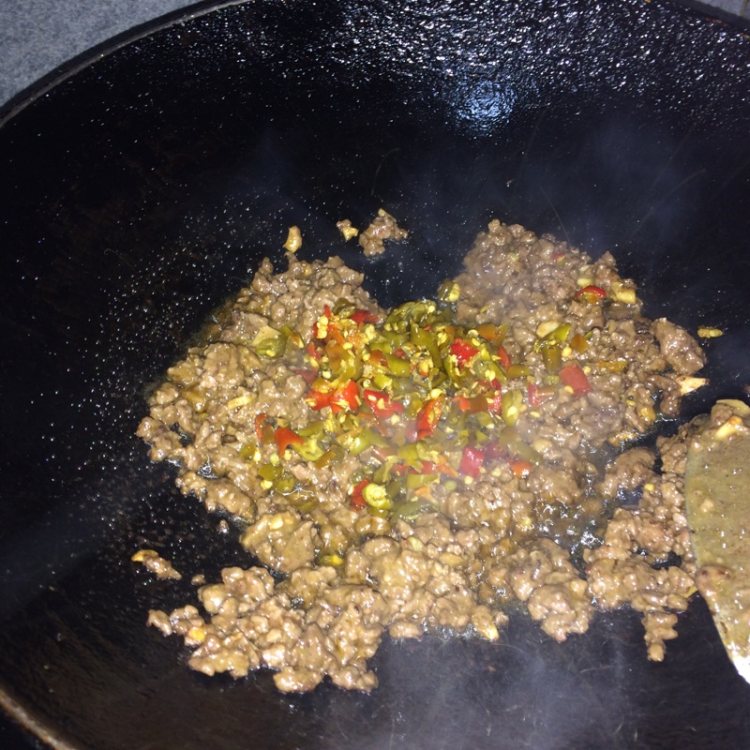 香菜牛肉末步骤8
