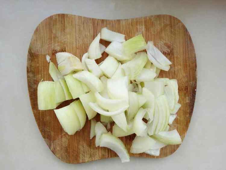 西红柿洋葱土豆炖牛肉步骤4