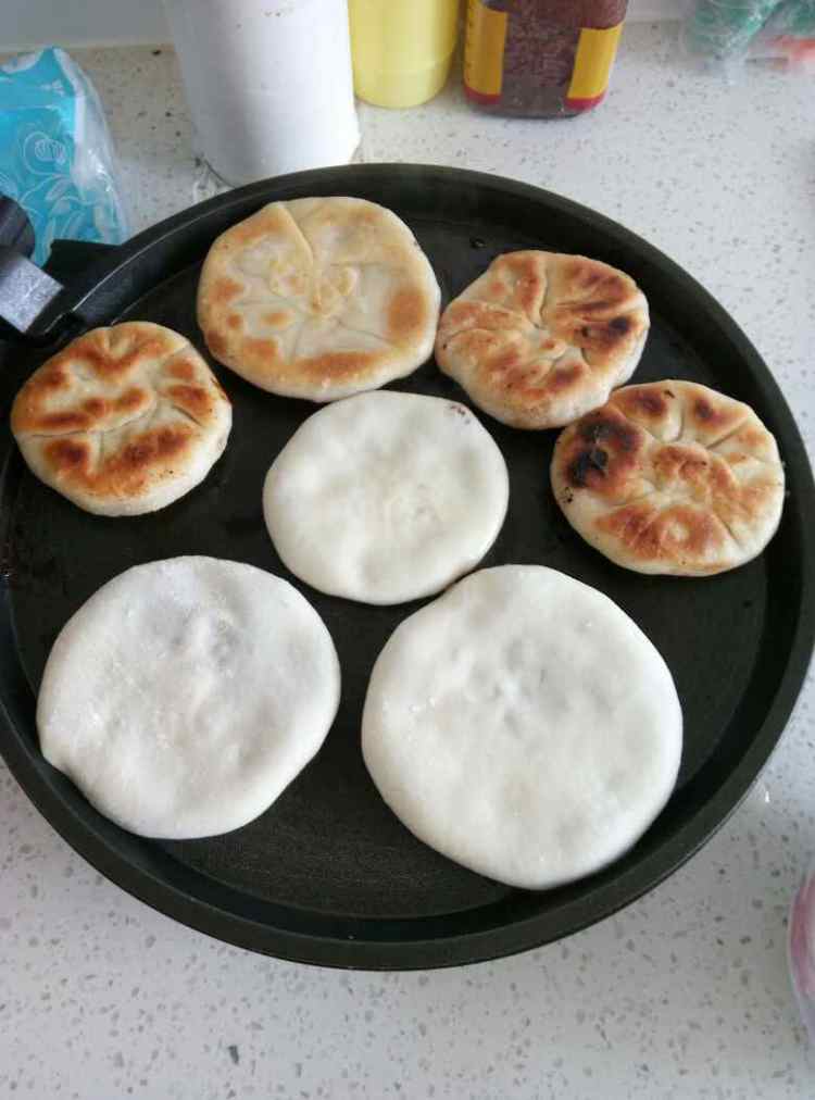 牛肉洋葱馅饼步骤10