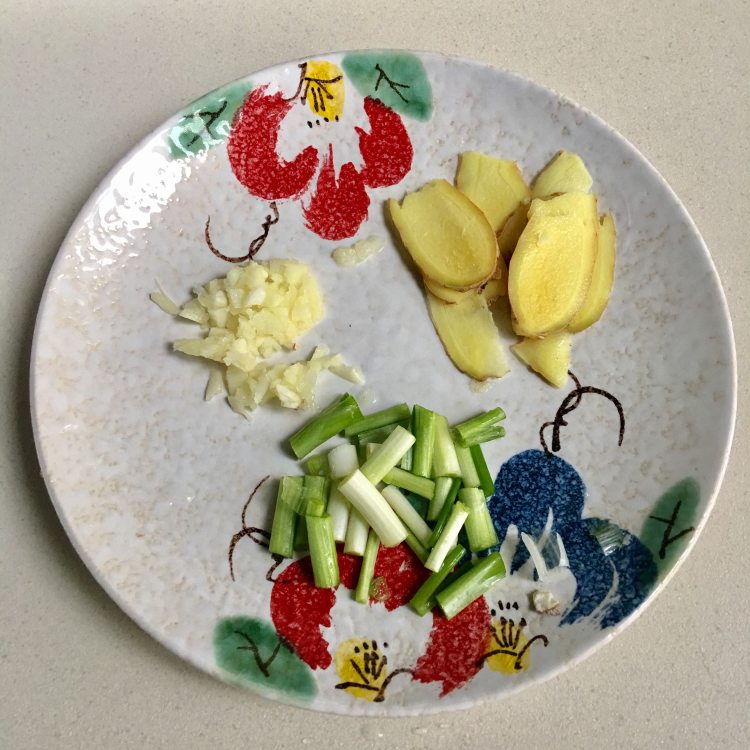 芦笋彩椒炒牛肉步骤4