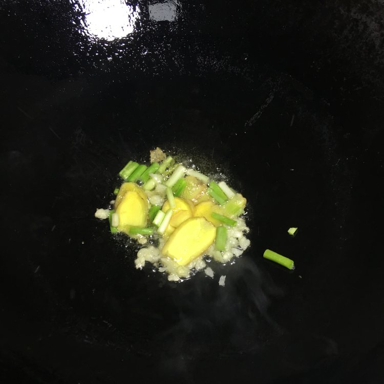 芦笋彩椒炒牛肉步骤10