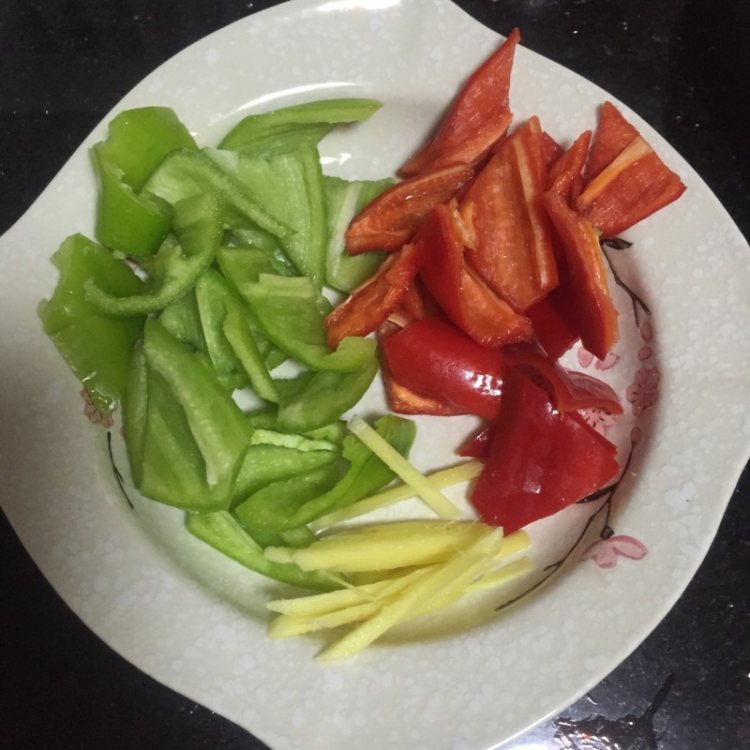炒沙茶牛肉步骤3