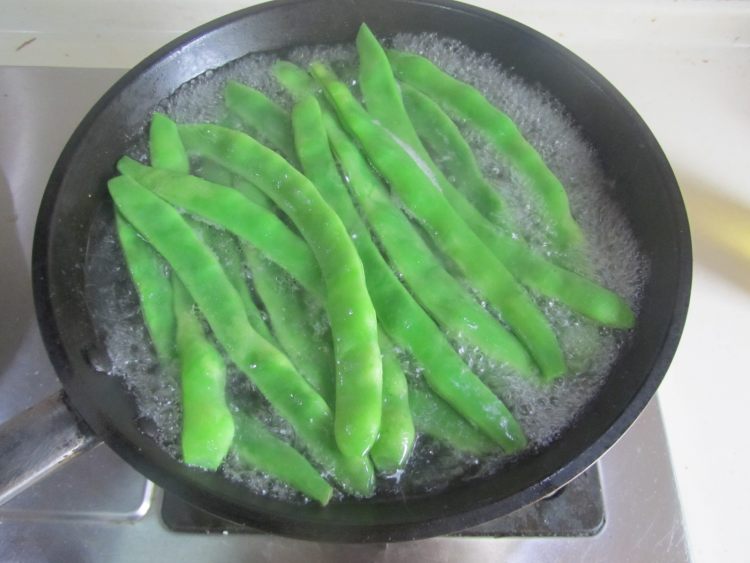 牛肉炒四季豆步骤5