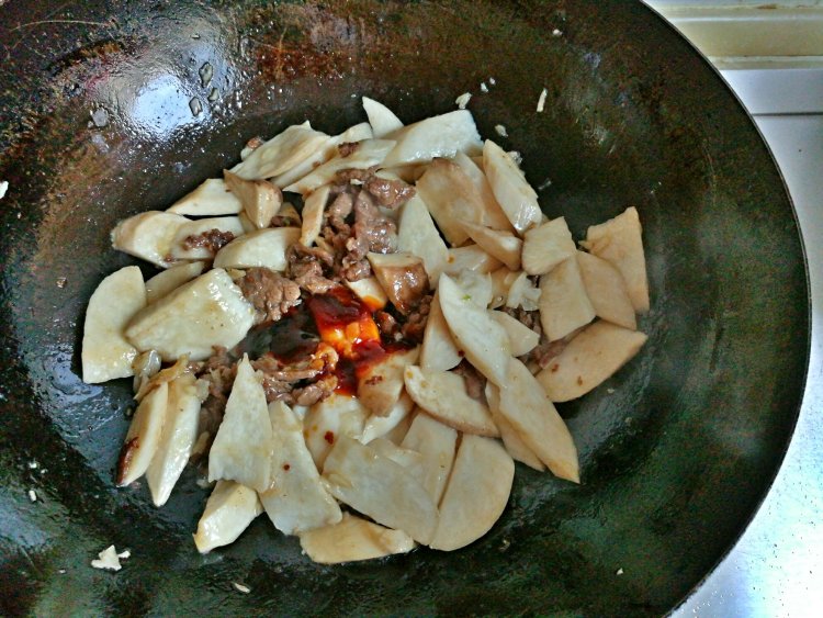 杏鲍菇青椒炒牛肉步骤6