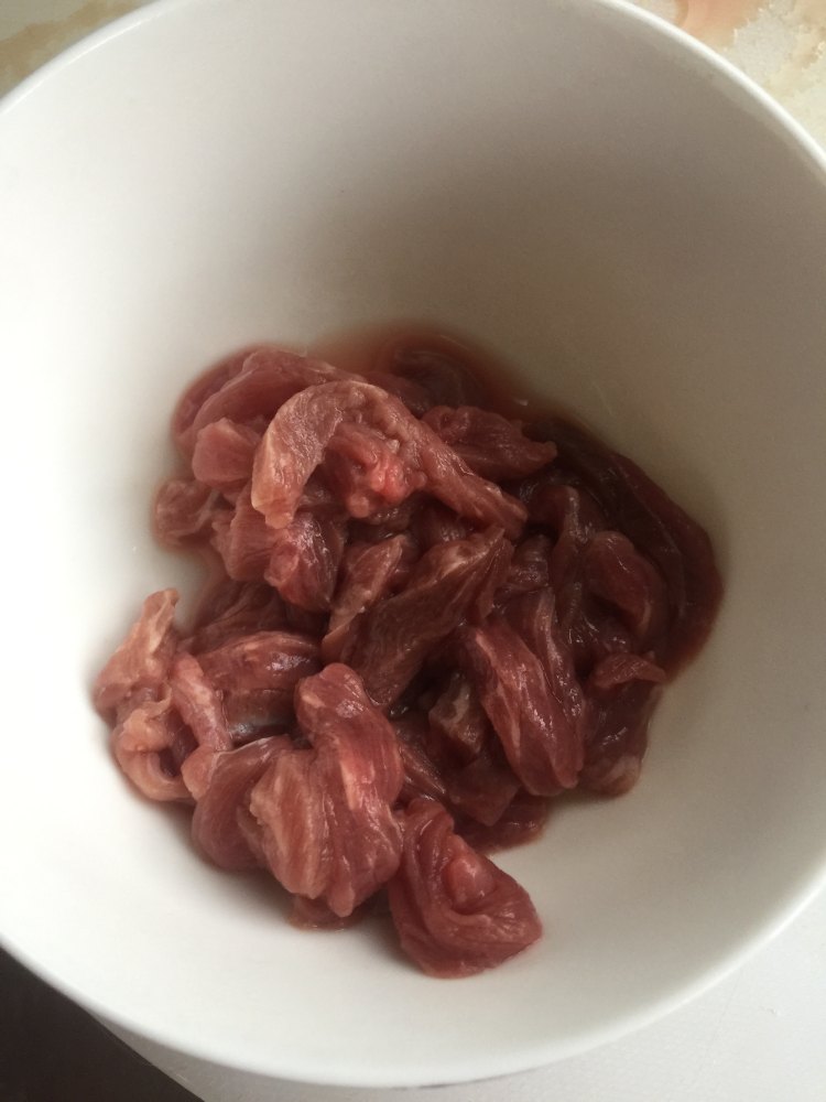 牛肉乌冬面步骤1