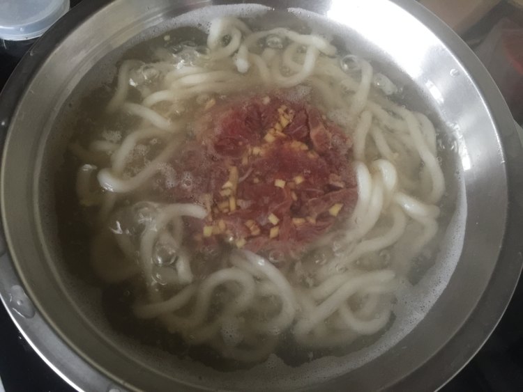 牛肉乌冬面步骤9