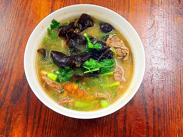木耳番茄牛肉汤步骤9