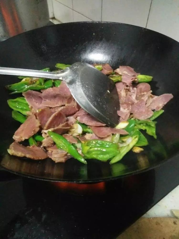 青椒牛肉片步骤5