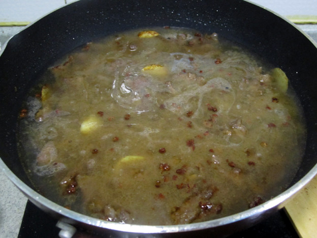 砂锅牛肉焖笋步骤6
