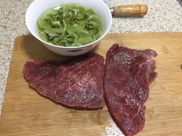 莴笋干炒牛肉步骤2