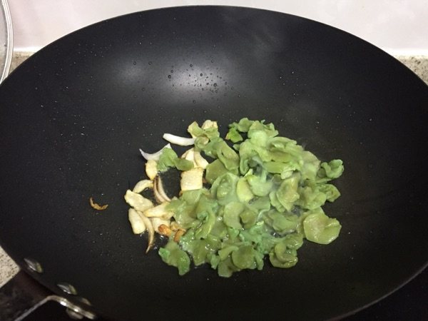 莴笋干炒牛肉步骤6