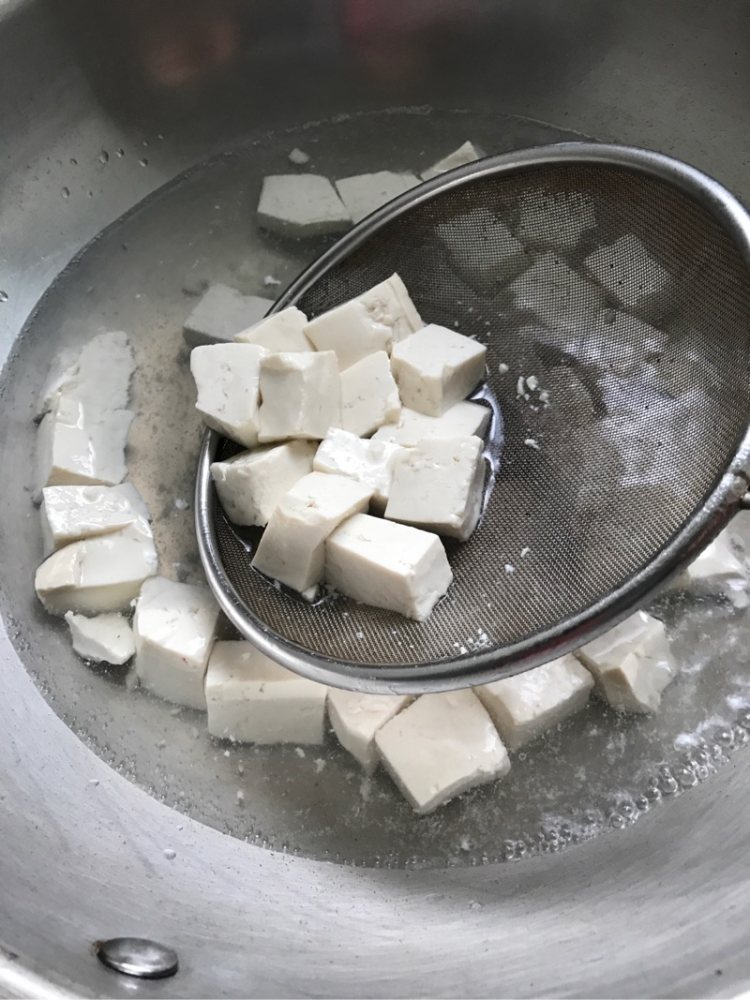 清水煮豆腐牛肉步骤2